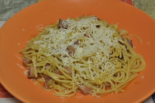 Špagety s kapustou a uzeným masem – Snadné Česko recept, zvládnete za 30 - 45 minut